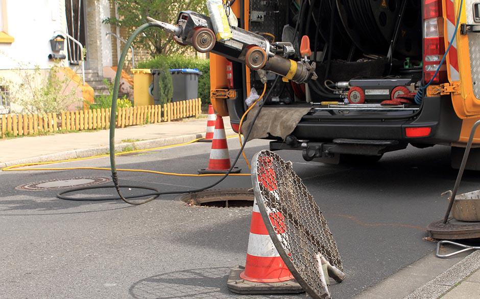 comment déboucher un évier Courbevoie